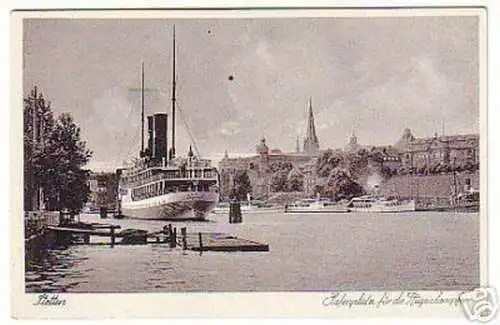 15374 Ak Stettin Hafenplatz für die Rügendampfer um1940