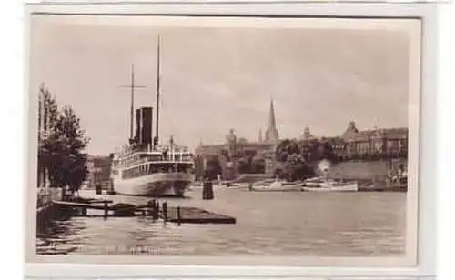 12311 Ak Stettin Hafenplatz der Rügendampfer um 1940