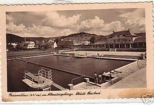 10018 Ak Freiwaldau im Altvatergebirge Freibad 1941