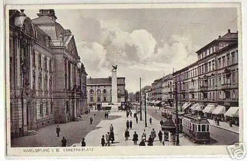 04162 Ak Karlsruhe Lorettoplatz mit Straßenbahn um 1940