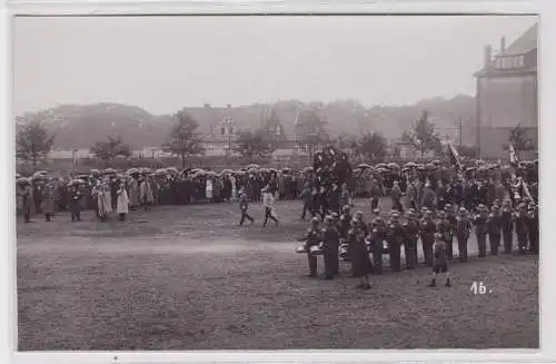 88105 Foto Ak Ratzeburg Versammlung zur Denkmals Einweihung um 1930