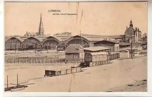 53998 Ak Lübeck neuer Hauptbahnhof mit Vorgelände um 1910