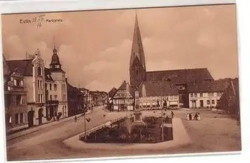 48401 Ak Eutin Marktplatz mit Springbrunnen 1916