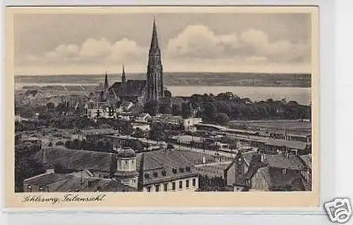 33662 Ak Schleswig Teilansicht mit Kirche 1941