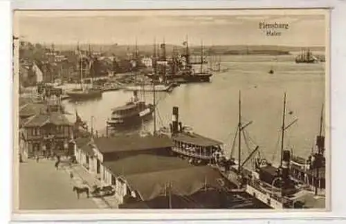 24257 Ak Flensburg Hafen mit Schiffen 1929