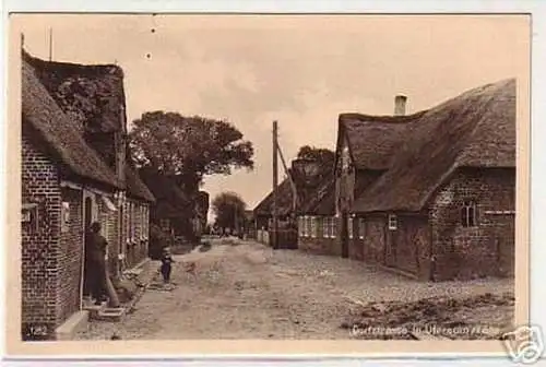 08209 Ak Utersum auf Föhr Dorfstrasse 1935