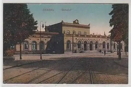 03758 Ak Dessau Bahnhof um 1930