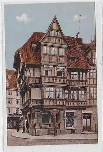 63658 Ak Halberstadt altes Haus mit "Stelzfuss" am Holzmarkt um 1915