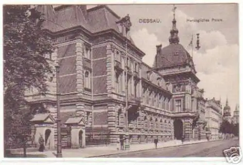 12374 Ak Feldpostkarte Dessau Herzogliches Palais 1917