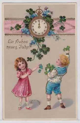 88964 Neujahrs Ak 2 Kinder mit goldener Uhr mit Kleeblättern 1918