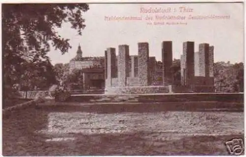 19317 Ak Rudolstadt in Thüringen Heldendenkmal um 1920