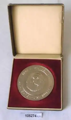 DDR Medaille SED Halle Saale Karl Marx ehren uns nützen im Etui