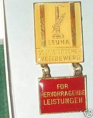 DDR Abzeichen Leuna sozialistischer Wettbewerb im Etui