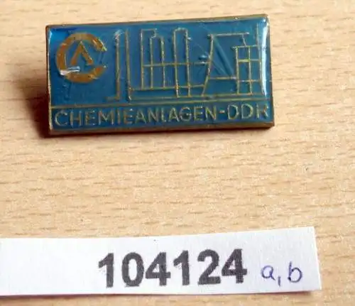 seltene DDR Anstecknadel Chemieanlagen