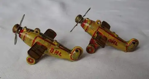 2x Blechspielzeug Zinnfigur Flugzeug mit Propeller OHL (131943)