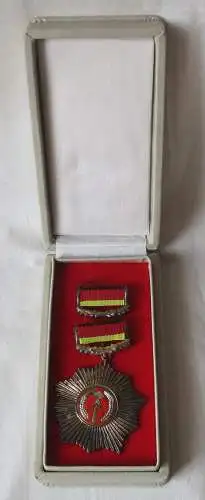 DDR Vaterländischer Verdienstorden in Silber im Etui Bartel 4e (101156)