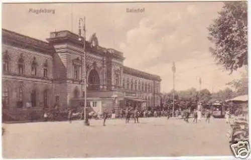 24170 Ak Magdeburg Bahnhof um 1920