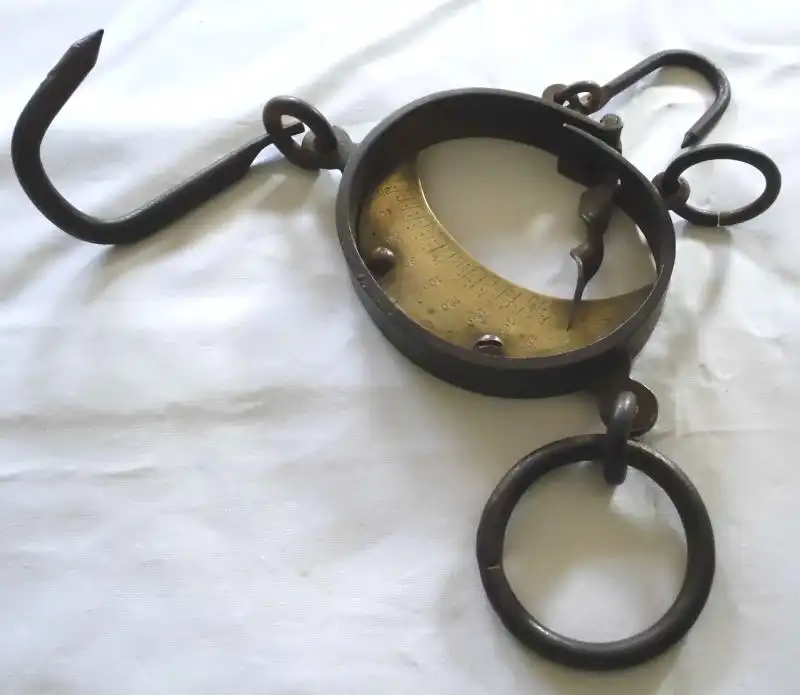 antike Waage Zugwaage Lastwaage Sackwaage 25 bzw. 200 kg 0