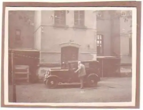 16657 Photographie eines uralten Auto um 1920