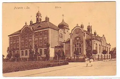 23702 Feldpost Ak Pulsnitz in Sachsen Schule 1918