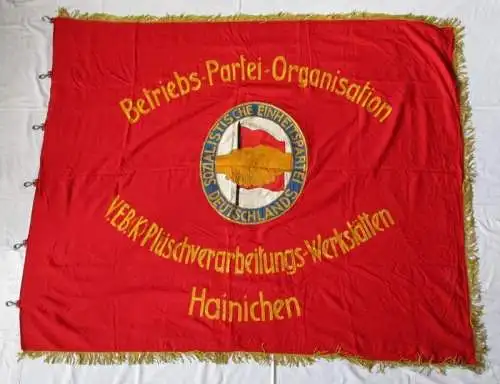 DDR Fahne VEB Plüschverarbeitungswerkstätten Hainichen Betriebs-Partei (135355)