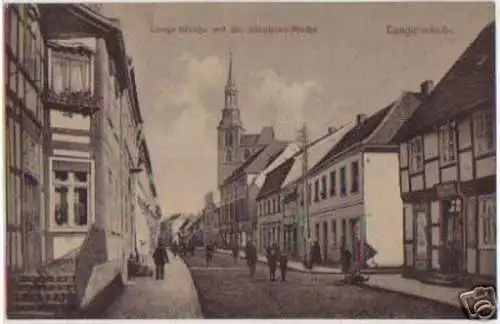 14582 Ak Tangermünde Lange Straße mit Kirche um 1930