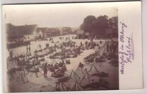 58172 Foto Ak Olstrany Russland Soldaten auf dem Marktplatz 1. Weltkrieg um 1915