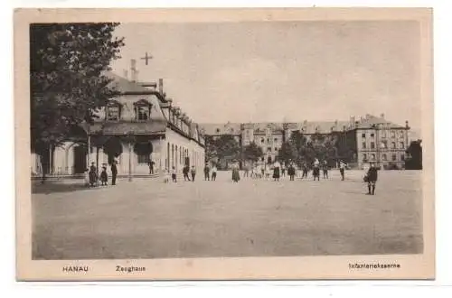 89540 Ak Hanau Zeughaus und Infanteriekaserne 1917