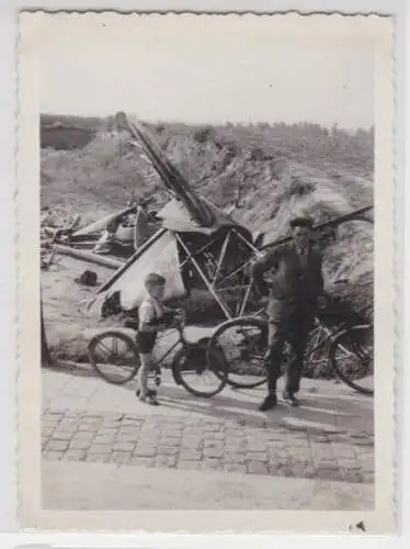 56360 Original Foto abgeschossenes englisches Flugzeug 2.Weltkrieg 1940