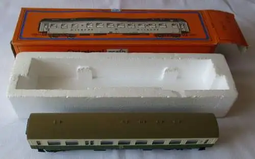 Modelleisenbahn PREFO Reisezugwagen 426/210 grün DR Spur H0 OVP (167633)