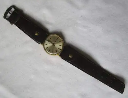 Vergoldete POLJOT Armbanduhr 17 jewels Handaufzug Made in USSR (167822)