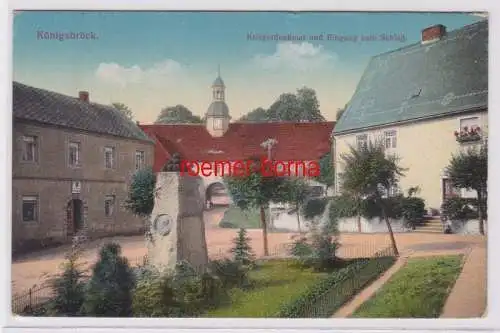 85450 Feldpost Ak Königsbrück Kriegerdenkmal und Eingang zum Schloß 1916