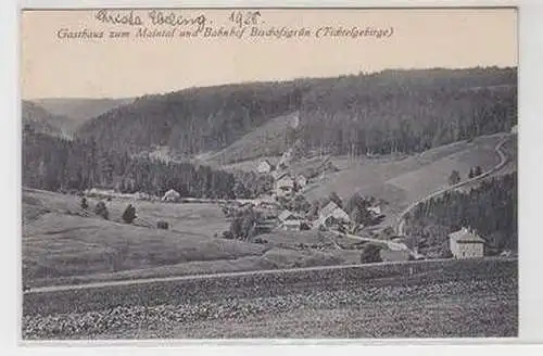 17903 Ak Gasthaus zum Maintal und Bahnhof Bischofsgrün Fichtelgebirge 1928