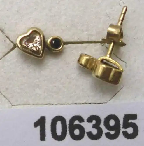 Zierliches Paar Ohrstecker 333er Gold mit kleinem Herz