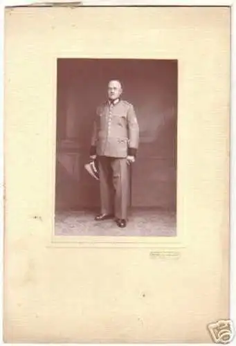 Atelierfoto Mann mit Uniform, Wien um 1915