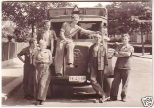 Altes Foto LKW Laster Oldtimer mit Arbeitern um 1960