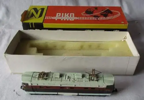 Modelleisenbahn Piko sowjetische  E-Lok 4C4-092 mit Licht Spur N OVP (167870)