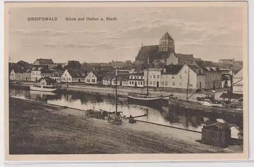 907481 Ak Greifswald Blick auf Hafen und Stadt um 1930