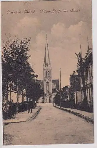 79609 Ak Ostseebad Ahlbeck Kaiser Strasse mit Kirche um 1930