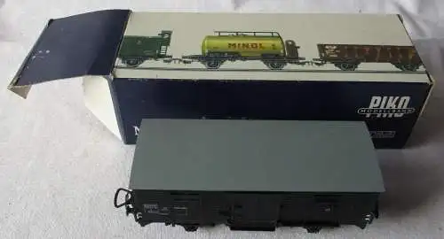 Modelleisenbahn Piko Gedeckter Güterwagen SNCF schwarz Spur H0 im Karton (167652