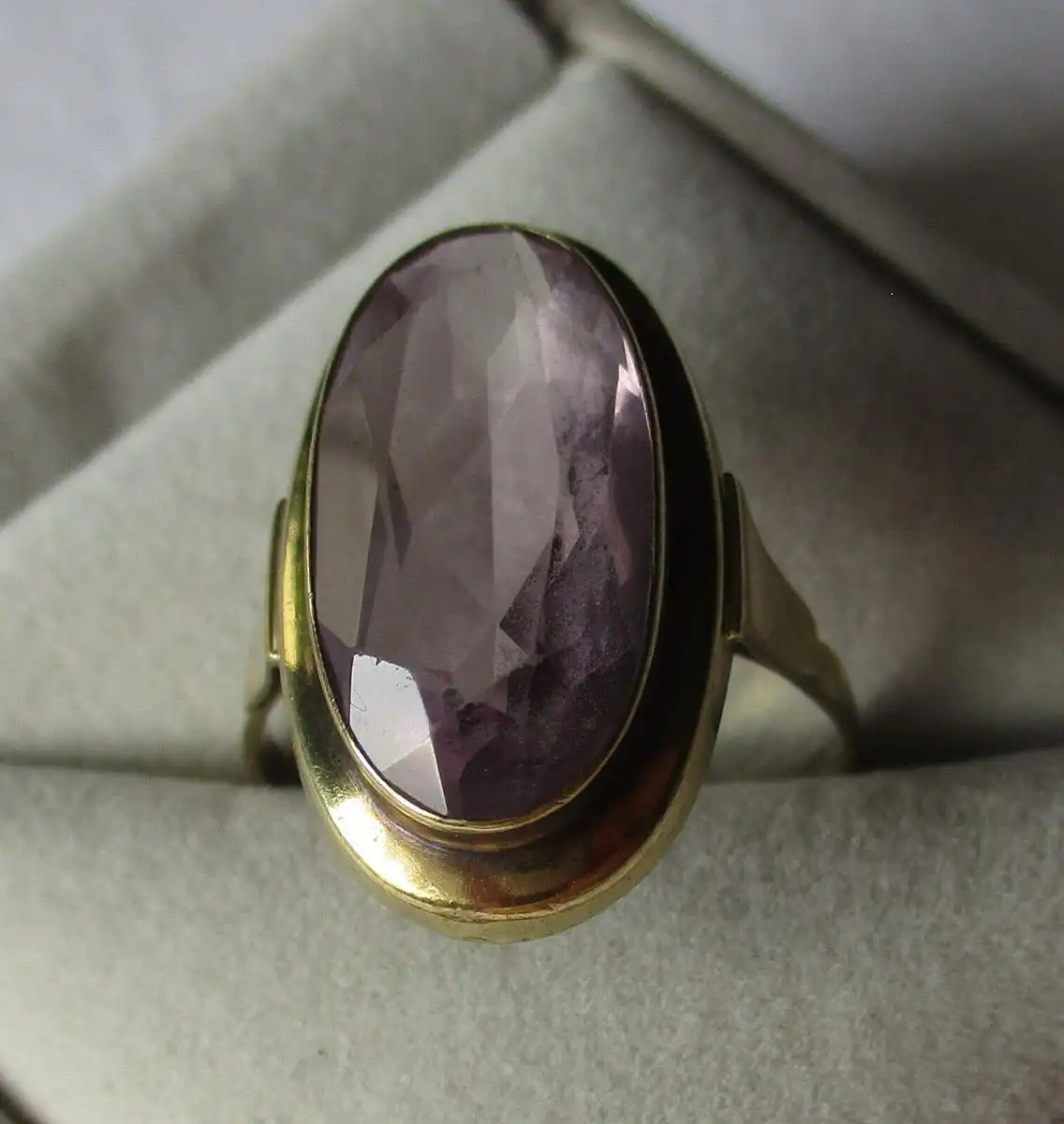klassischer 333er Gold Damen Ring mit schönem Amethyst Edelstein (168083) 0