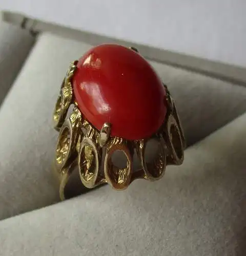 Klassischer hoher Damen Ring 333er Gold mit rotem Stein Koralle (168210)