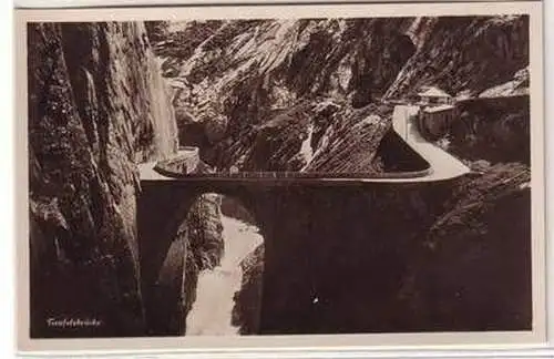 49863 Ak Schöllenenschlucht mit Teufelsbrücke um 1930