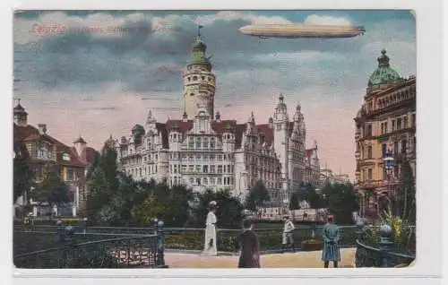 907292 Ak Leipzig Neues Rathaus mit Zeppelin 1916