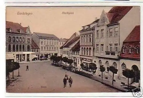 33051 Perlmutt Ak Gardelegen Marktplatz um 1910