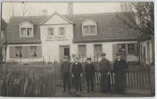 92359 Foto Ak Liebertwolkwitz 'Sattler + Tapezierer' Max Fügner um 1920