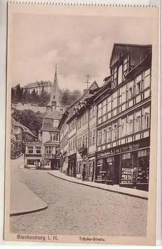 39809 Ak Blankenburg im Harz Tränke Strasse mit Geschäften um 1930