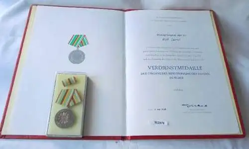 DDR Verdienstmedaille in Silber der Organe des MdI plus Urkunde 1978