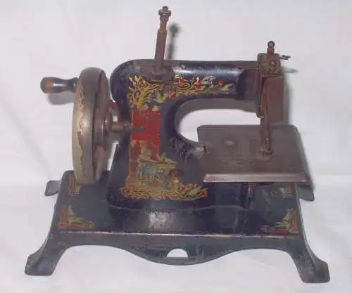 Dekorative Kinder-Nähmaschine aus Metall um 1900 (DI8371)