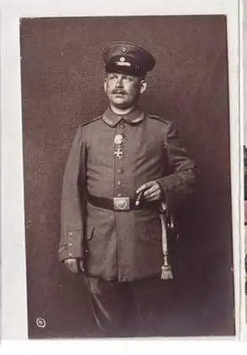 20196 Foto Ak Soldat Bayern mit Orden und Säbel um 1915